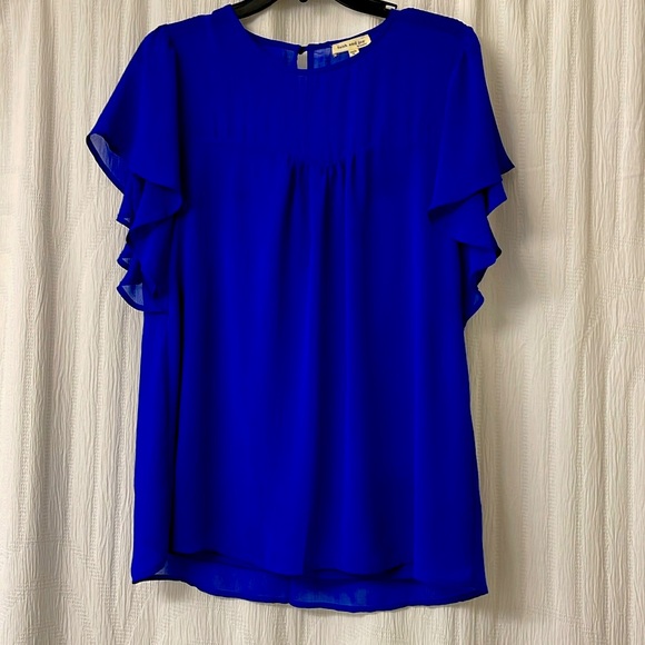 Tops - Blue flutter sleeve blouse